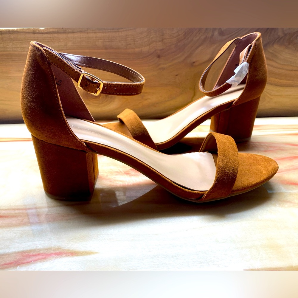 Bamboo Faux Suede Low Chunky Heel